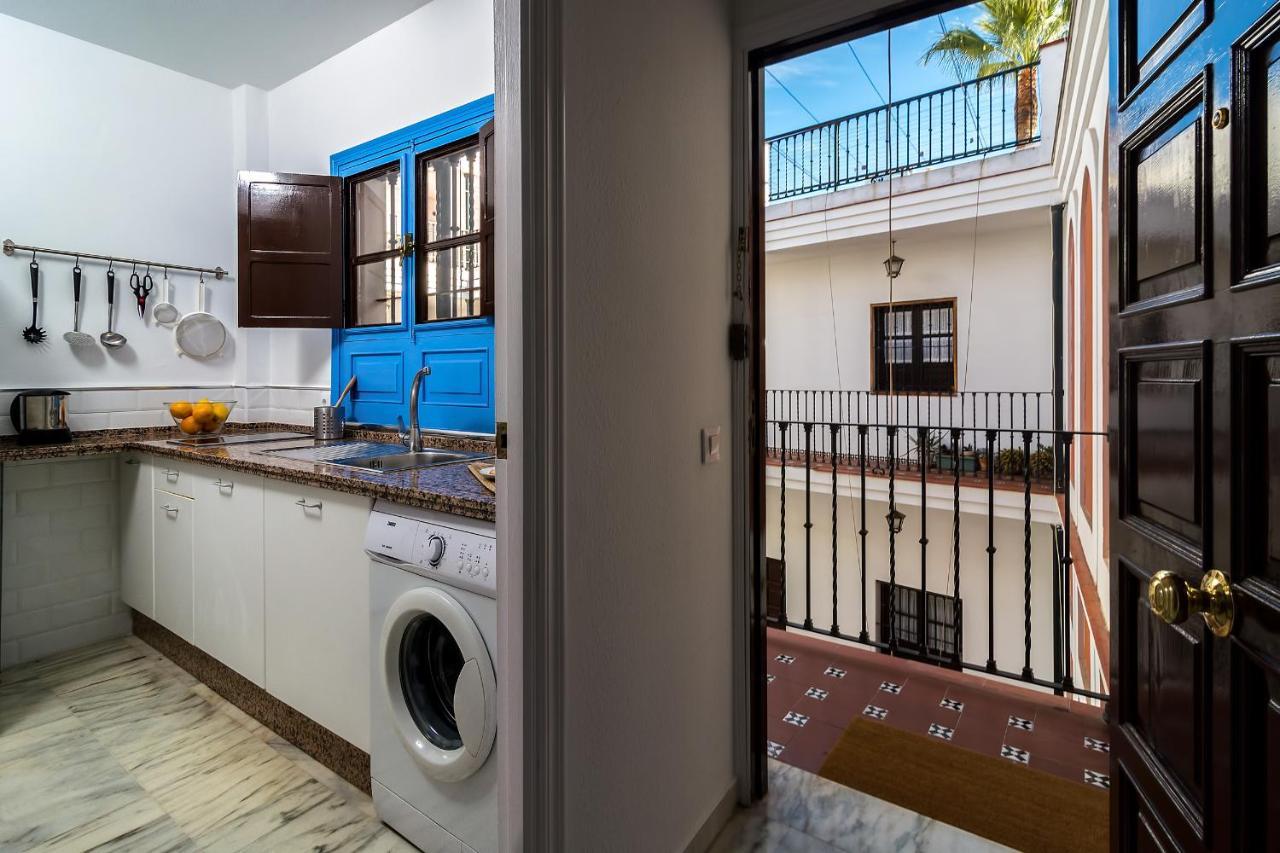 More Center Apartment Seville Luaran gambar