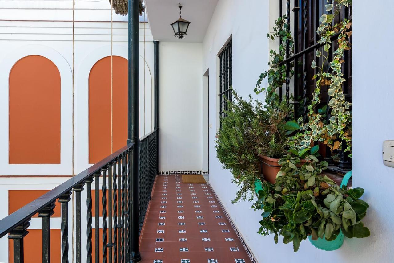 More Center Apartment Seville Luaran gambar